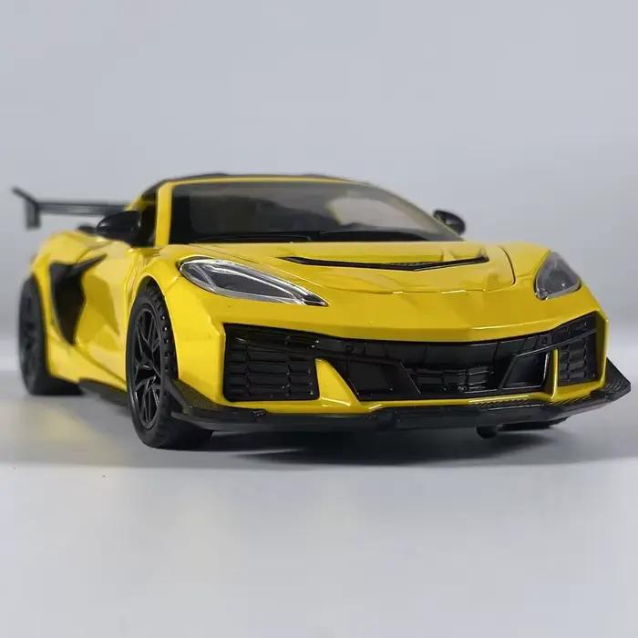 1:32 Chevrolet Corvette C8 ZR1X Piste Version Améliorée Supercar Alliage Modèle De Voiture De Sport En Métal Moulés sous pression et Piste Voiture De Course Véhicules