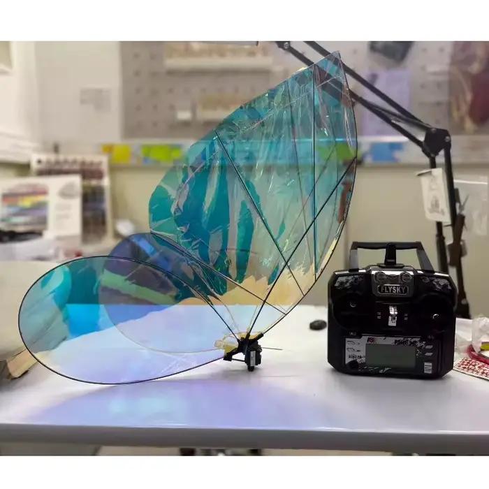 Drone RC Flysky Papillon Jouet Insecte Volant Bionique avec Lumière LED et Ailes Colorées Pour Occasions Spéciales Sorties En Plein Air Propositions de Mariage