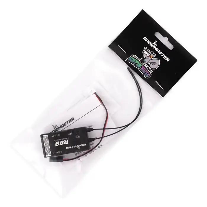 Récepteur Radiomaster R81 R84 R86 R86C R88 R161 4CH 6CH 8CH 16CH SBUS RSSI V2.0 pour FRSKY D8 D16 TX16S SE RC Drone