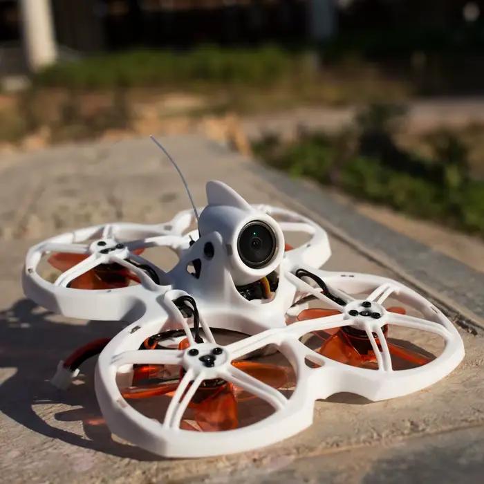 Drone de course FPV d'intérieur Emax Tinyhawk S II avec caméra F4 16000KV Nano2 et support LED