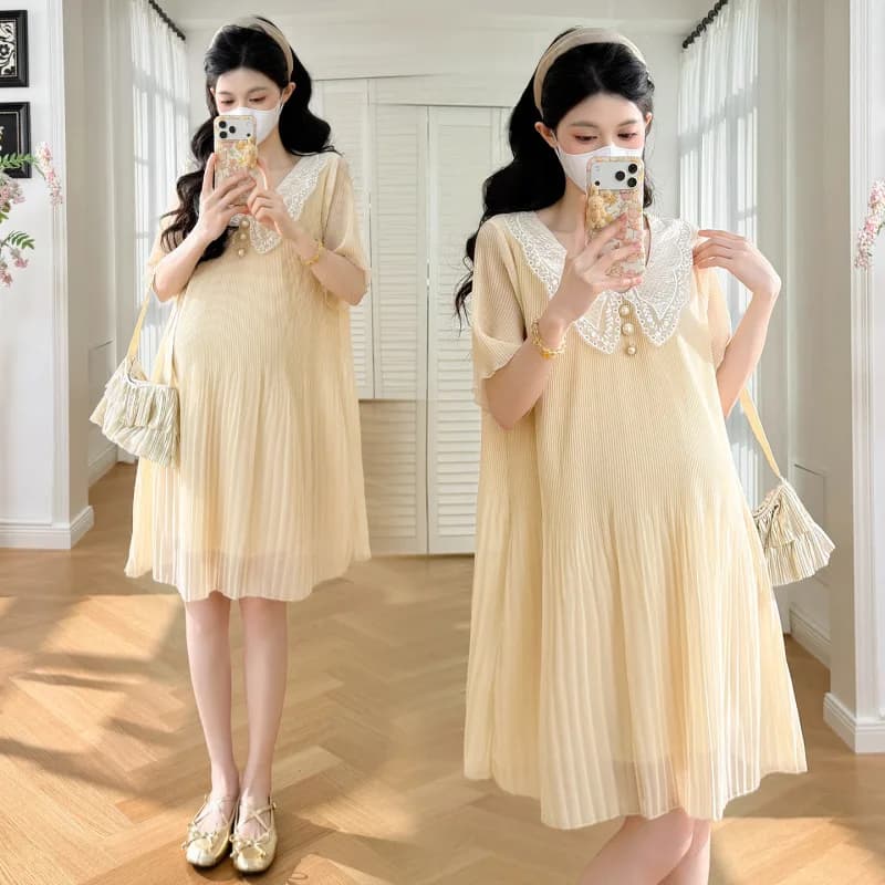 Robe de maternité été 2026 élégante à col en dentelle, coupe trapèze, manches courtes, plissée en mo