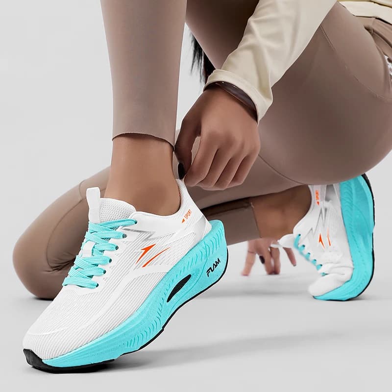 Chaussures de course amortissantes pour couple avec semelles épaisses et rembourrées pour un confort