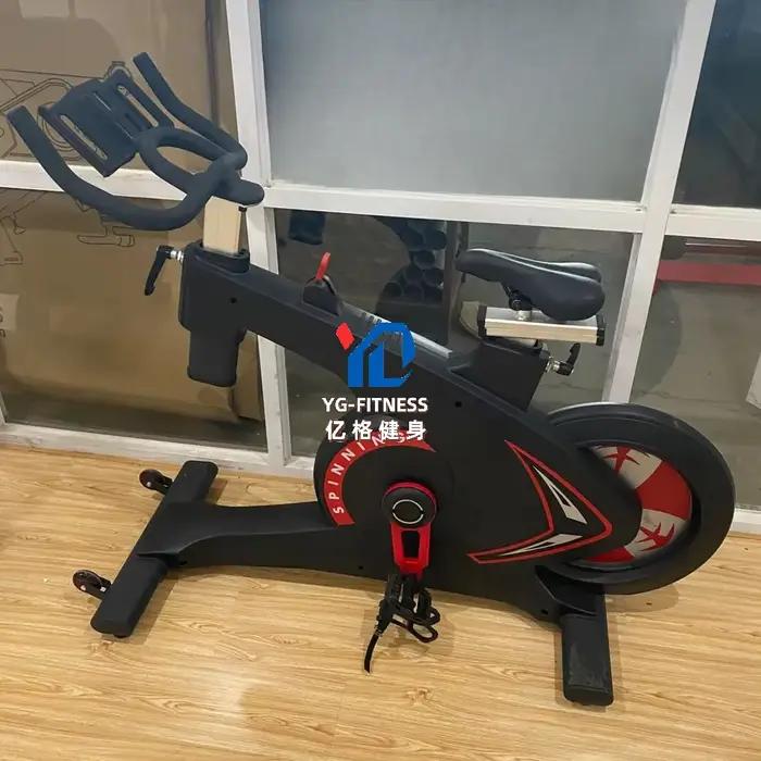 Vélo de spinning multifonction réglable pour la maison et les clubs – Idéal pour le fitness