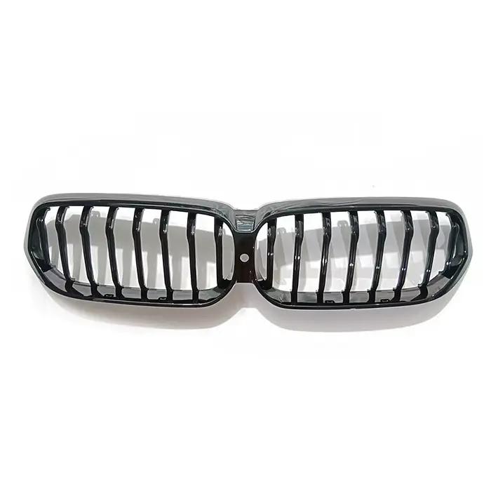 Compatible avec les modèles BMW 6GT G32 2021-2023 à grille noire brillante.