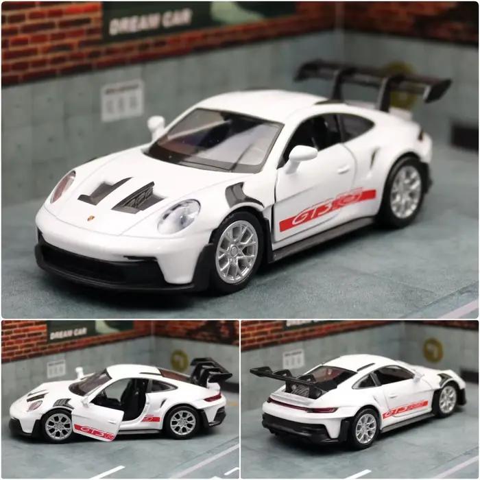 1:36 Porsche 911 992 GT3 RS modèle de voiture de course en alliage moulé sous pression en métal joue
