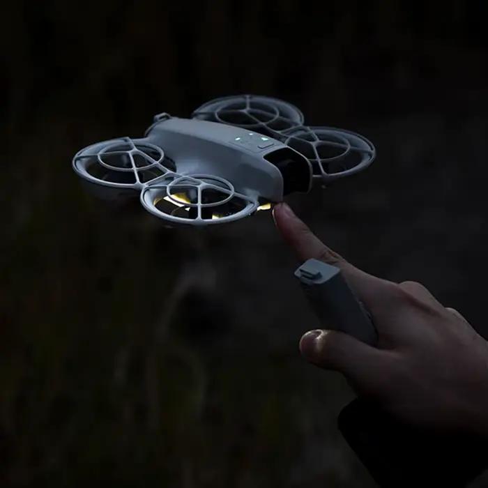 Pour DJI NEO LED lumière de Navigation Drone train d'atterrissage veilleuse trépied lumineux batterie intégrée lampe Rechargeable accessoires