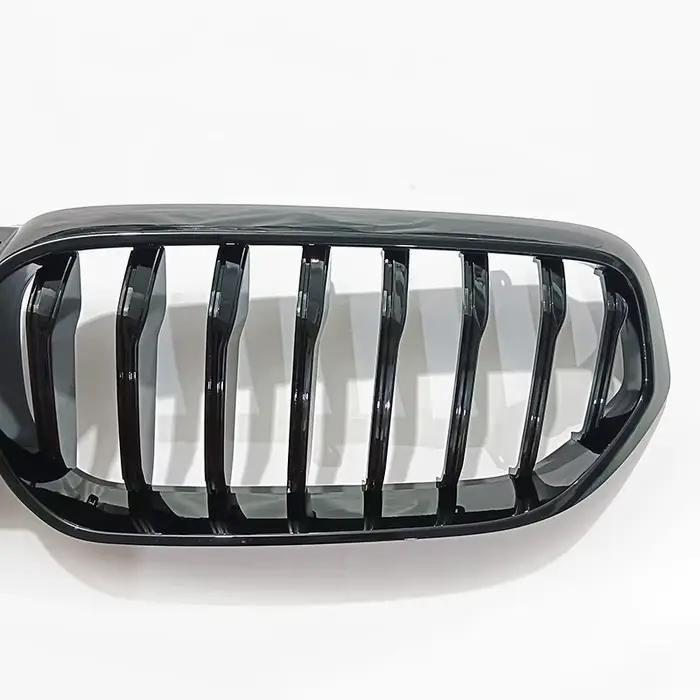 Compatible avec les modèles BMW 6GT G32 2021-2023 à grille noire brillante.