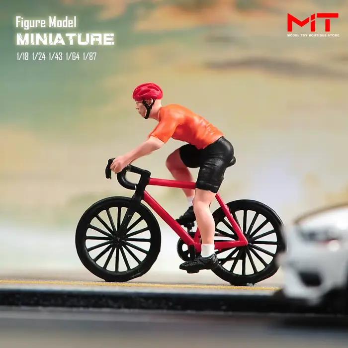 Miniatures peintes 1/87 1/64 1/43 1/24 1/18 garçon conducteur de course vélo Figurine Diorama Mini poupée modèle scène accessoire