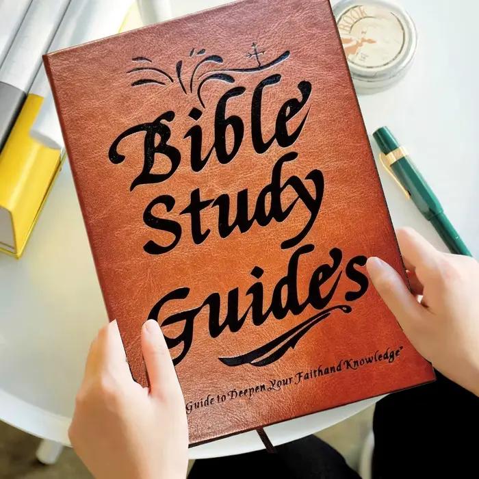 Guide d'étude biblique pour débutants Journal dévotion de 66 pages avec citations quotidiennes des écritures, réflexions de prière et plan d'étude pendant l'année