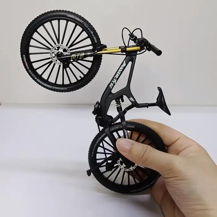 Nouveau modèle 1:8 Mini vélo en alliage moulé sous pression en métal jouet vélos Absorption des chocs montagne doigt vélo Simulation Collection jouets