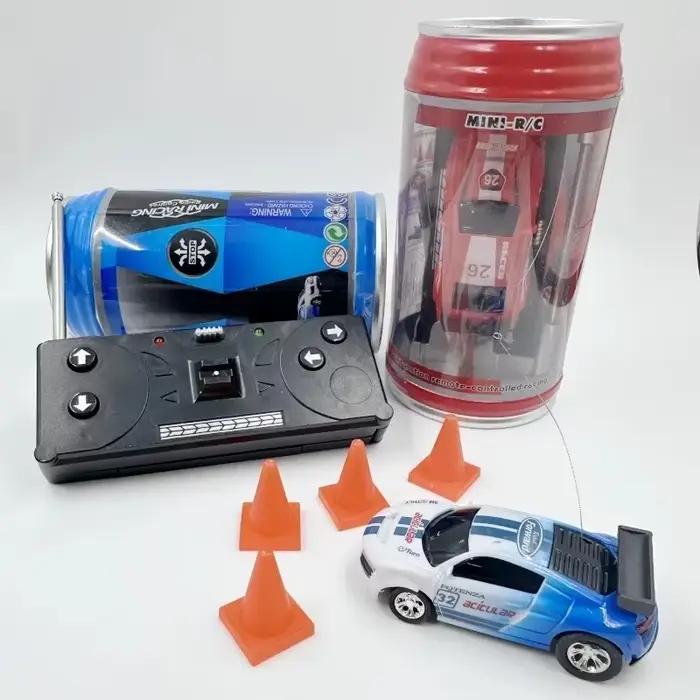 Jouet Épique Mini RC Racer 4WD Taille Canette de Coca pour Enfants et Adultes Occasions Spéciales Courses à Grande Vitesse