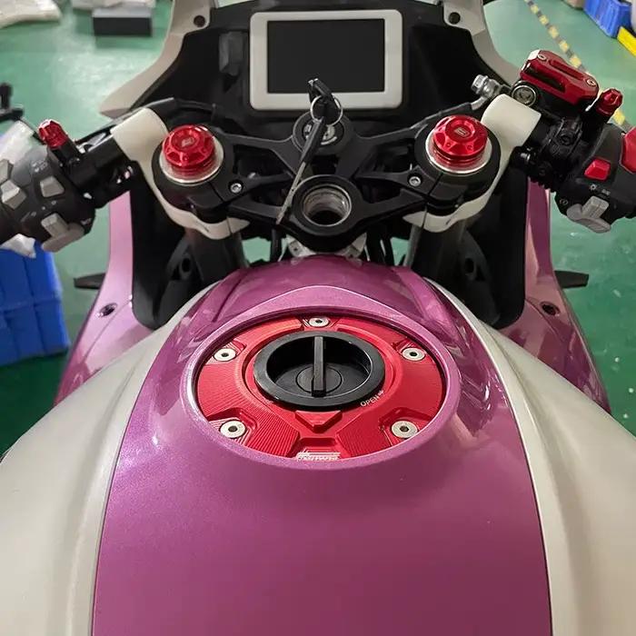 Bouchon de réservoir de carburant chromé pour moto Qjmotor Sport Racing SRK 350RR/400RR/421RR/450RR/550RR/550SR/600RC/600RS/800RR/921RR