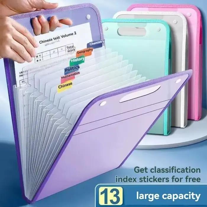 Dossier de conception en accordéon 1 pièce, fournissant un espace ample pour organiser les papiers de test des étudiants et d'autres documents en différentes couches