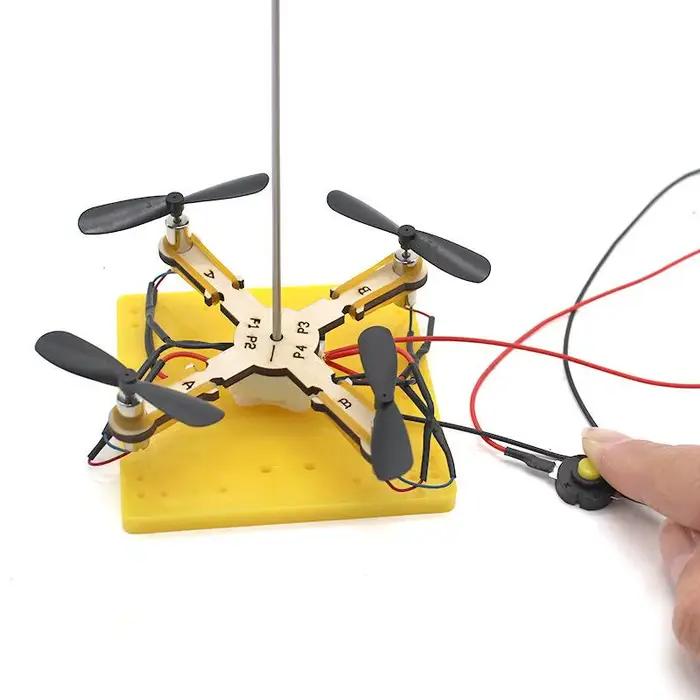 Ensemble de modèles de drone DIY à construire soi-même - Kit éducatif bois, métal et plastique pour enfants 6-12 ans - Activités créatives et éducatives en classe ou à la maison