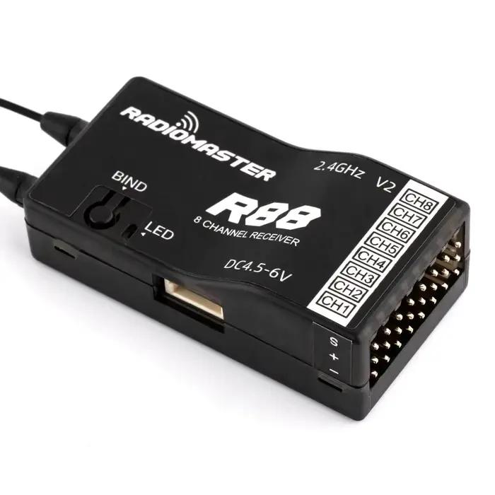 Récepteur Radiomaster R81 R84 R86 R86C R88 R161 4CH 6CH 8CH 16CH SBUS RSSI V2.0 pour FRSKY D8 D16 TX16S SE RC Drone