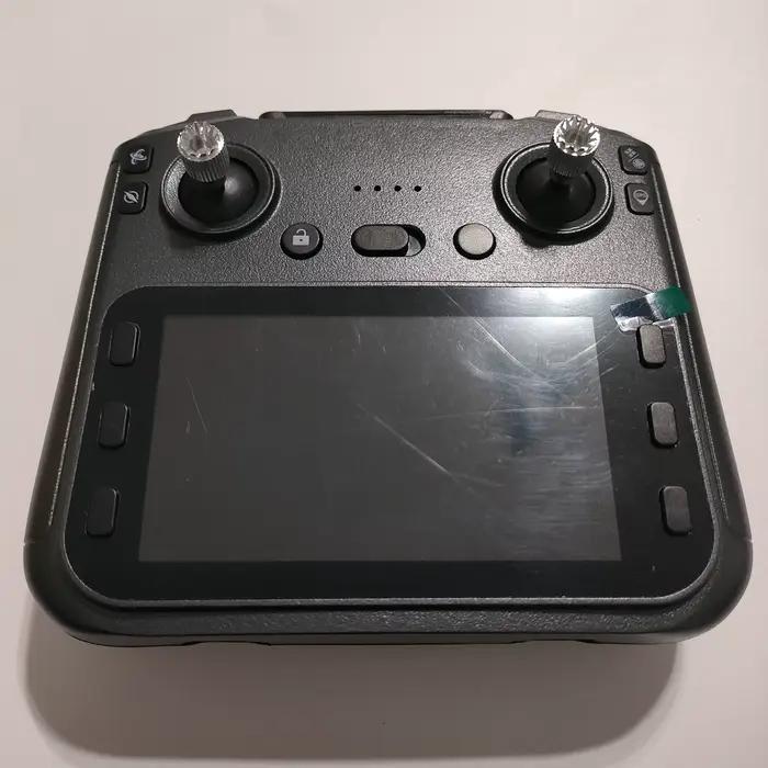 Télécommande avec grand écran couleur LCD pour drone GPS L600 PRO MAX