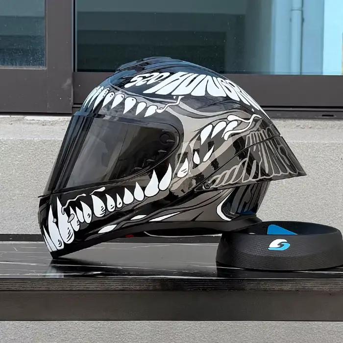 Casque de moto intégral ORZ, casque de moto de course pour hommes et femmes, casque intégral adapté à toutes les saisons, DOT