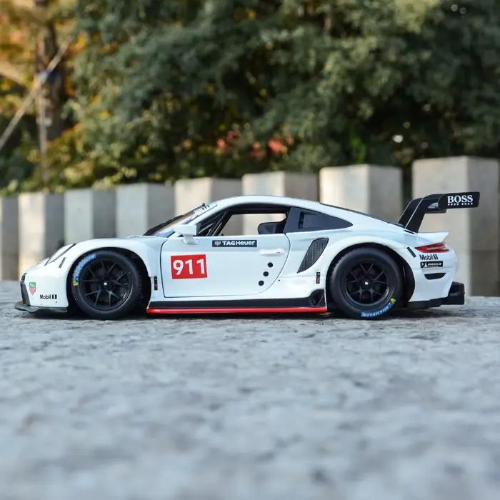 Bburago 1:24 Porsche 911 RSR édition course