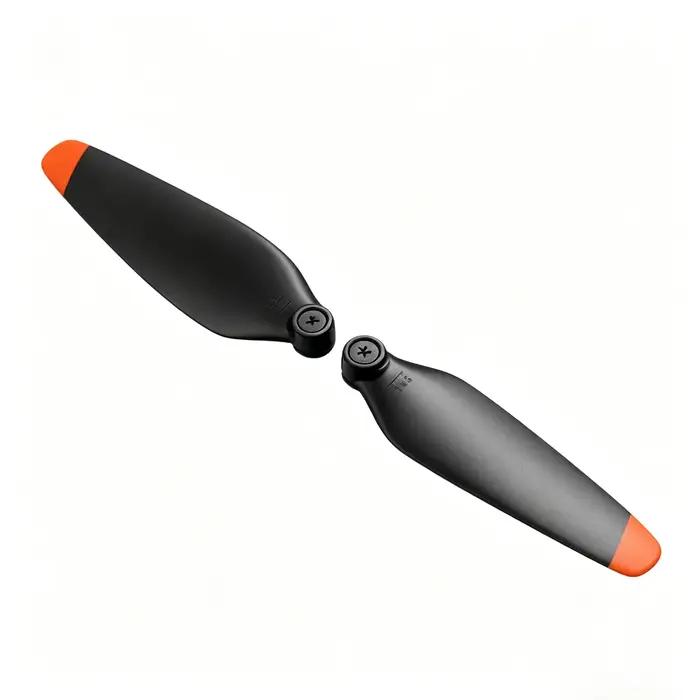 Hélices originales potentiiques pour drone Atom 2 (1 paire)