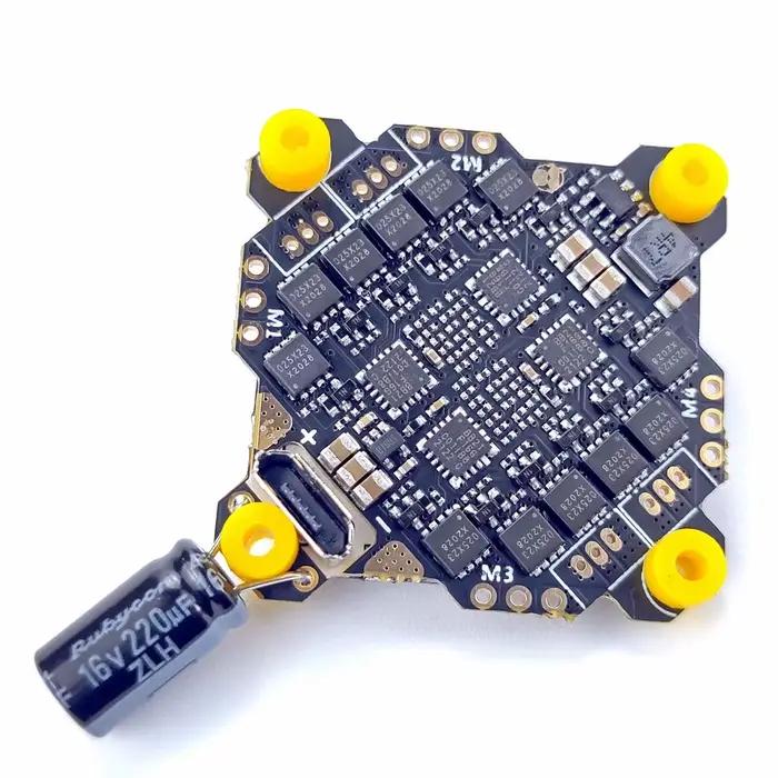 DarwinFPV F411 AIO contrôleur de vol Whoop Blheli_S Betaflight F4 15A OSD BEC BL_S 1-3S 4In1 ESC pour Drone RC course