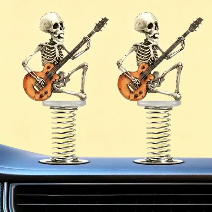 Décoration de voiture créative 2D style rock avec crâne et guitare, petite pièce décorative personnalisée pour voiture