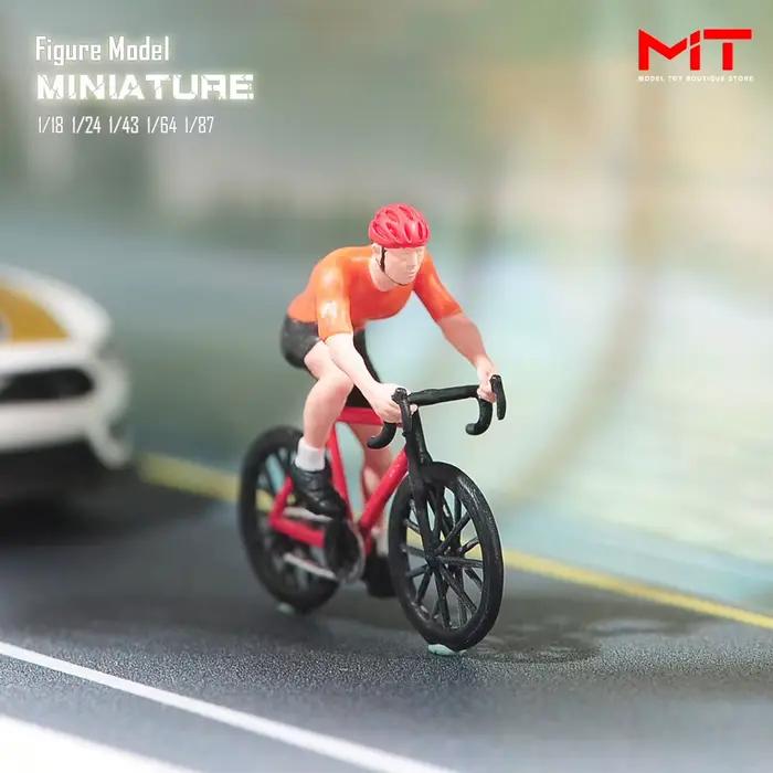 Miniatures peintes 1/87 1/64 1/43 1/24 1/18 garçon conducteur de course vélo Figurine Diorama Mini poupée modèle scène accessoire