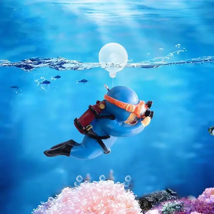 Mini Aquarium Flottant, Accessoires de Décoration, Mignon Plongeur Surf Garçon Baleine Fille Anime Figure Décoration Poisson Précieux Invité ing Ornement