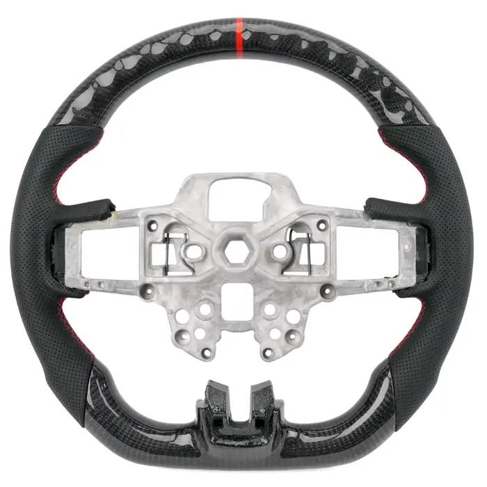 Volant de course en cuir perforé avec revêtement en fibre de carbone Hydro-Dip pour Ford Mustang 2015 2016 2017 2018 2019 2020 2021 2022