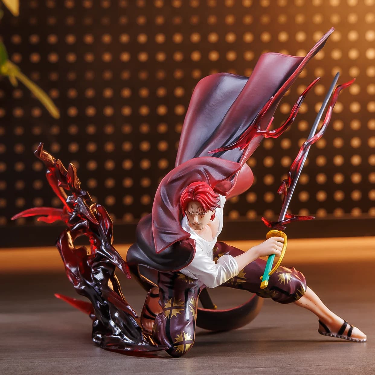 Figurine One Piece Shanks, statue de collection, modèle à l'échelle, pose dynamique, pièce de présen