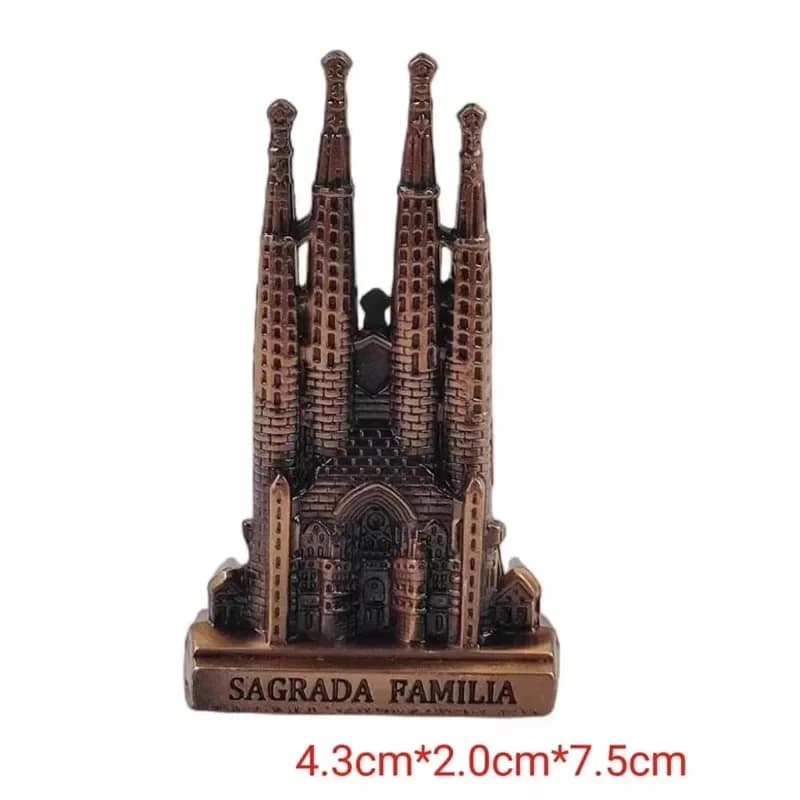 Espagne Barcelone Sagrada Família Figurines en métal cadeaux d'anniversaire de mariage célèbre bâtim